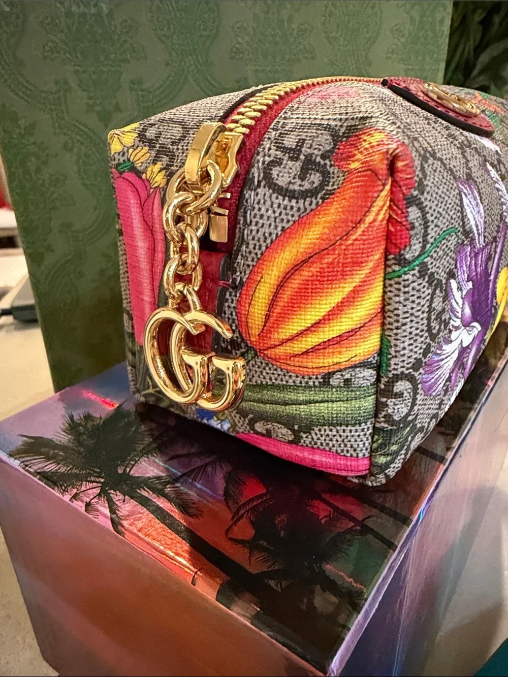 GUCCI | ✨LIKE NEW✨ Soft GG Supreme Monogram Flora Ophidia Cosmetic Case - Picture 4 of 9
